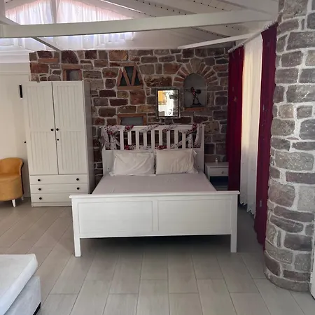 Stone House Dionysios *